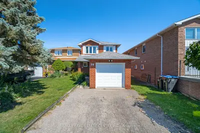 Detached in Brampton