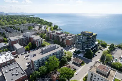 70 Port Street E 605, Mississauga, On L5g 4v8