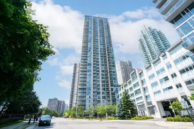Condo Apartment in Mississauga