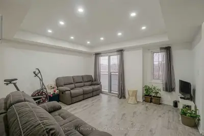Condo Townhouse in Mississauga