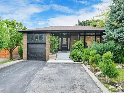 Detached in Toronto