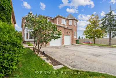 Semi-Detached in Caledon