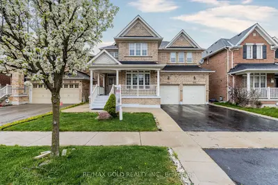 Detached in Brampton