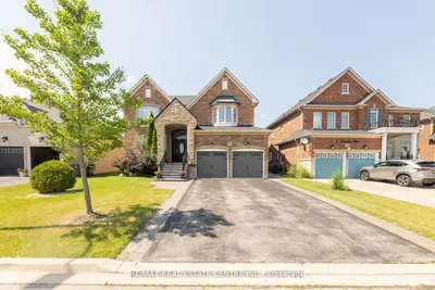 Detached in Brampton