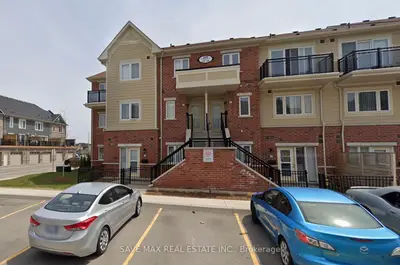 Condo Townhouse in Brampton