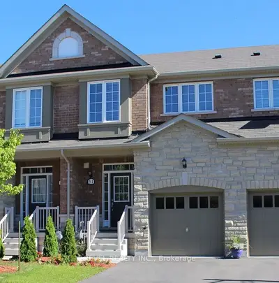 Att/Row/Townhouse in Milton