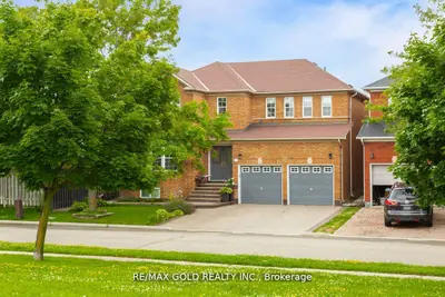 Detached in Brampton