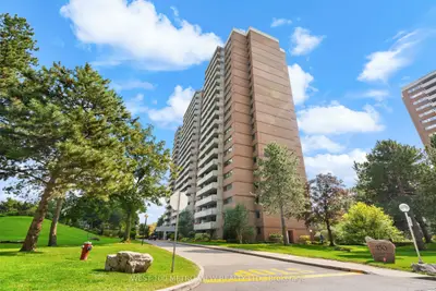 Condo Apartment in Toronto