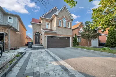 Detached in Brampton