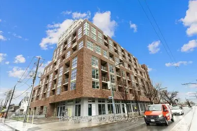 Condo Apartment in Toronto