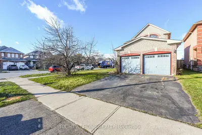 Detached in Mississauga