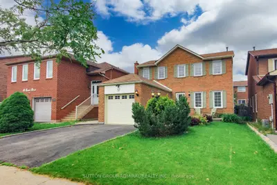 Detached in Brampton