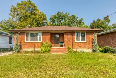 Detached in Burlington