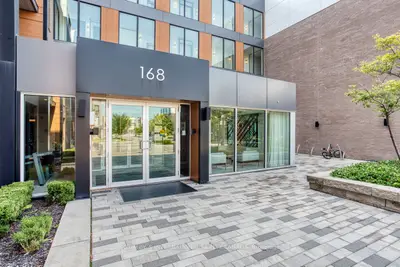 Condo Apartment in Oakville