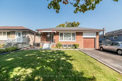 Detached in Toronto