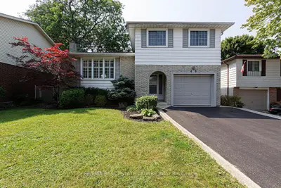 Detached in Oakville