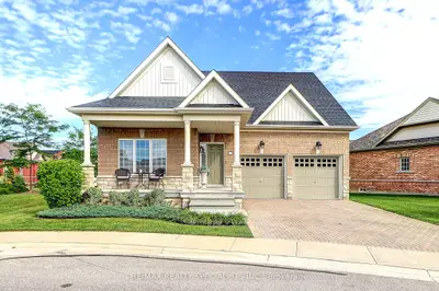 Detached Condo in Brampton