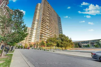103 The Queensway Avenue 2401, Toronto W01, On M6s 5b6