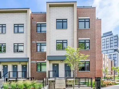 Condo Townhouse in Mississauga