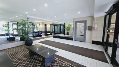 2825 Islington Avenue 315, Toronto W05, On M9l 2k1