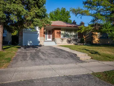 Detached in Toronto