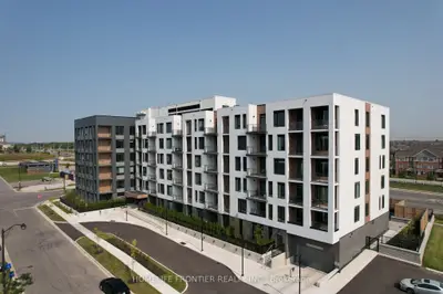 Condo Apartment in Milton