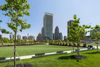 360 Square One Drive 809, Mississauga, On L5b 0g7