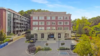 Condo Apartment in Caledon