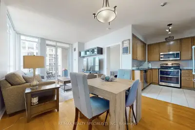 Condo Apartment in Mississauga