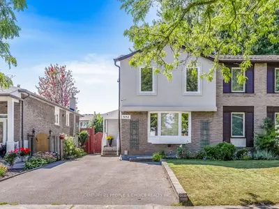 Semi-Detached in Mississauga