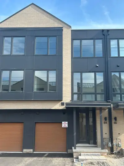 Condo Townhouse in Burlington