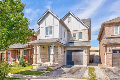 Detached in Burlington