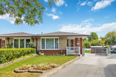 Semi-Detached in Mississauga