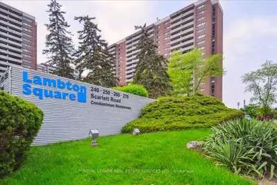 270 Scarlett Road 109, Toronto W03, On M6n 4x7