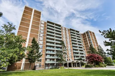 Condo Apartment in Toronto