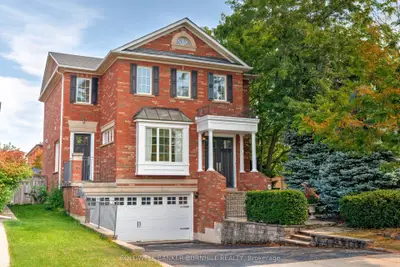 Detached in Oakville