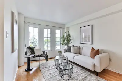 Condo Townhouse in Mississauga