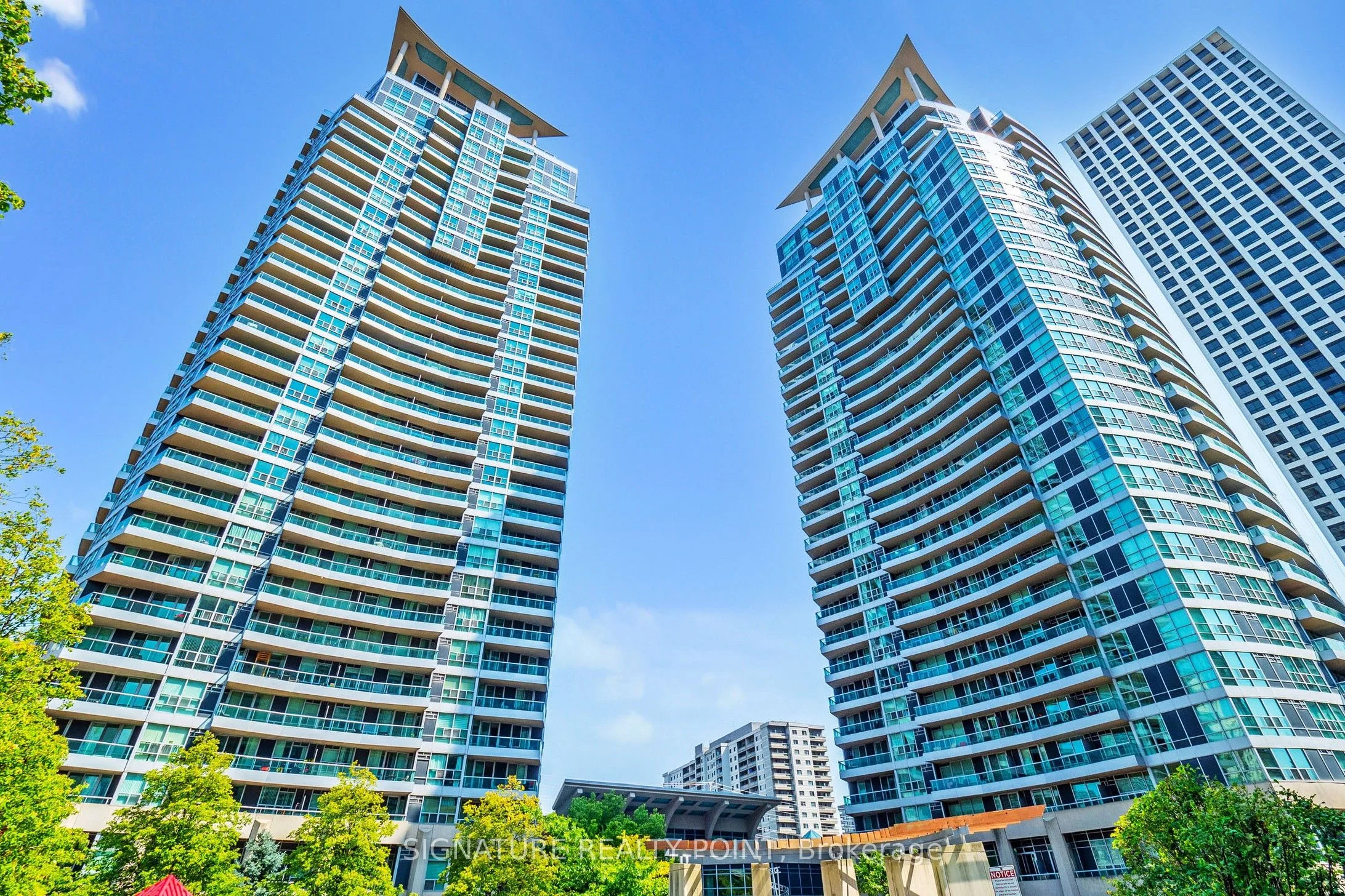 33 Elm Drive W 1008, Mississauga, On L5b 4m2