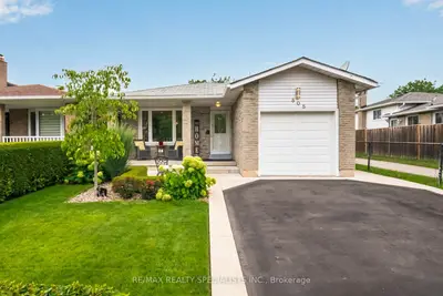 Detached in Milton