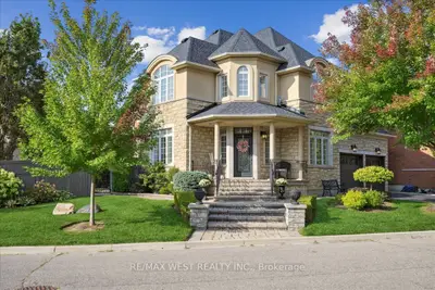 Detached in Brampton