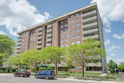 Condo Apartment in Burlington