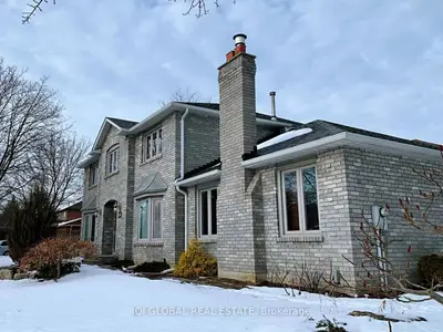 Detached in Oakville