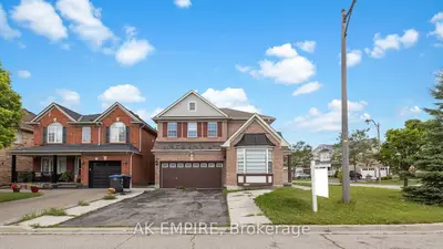 Detached in Brampton