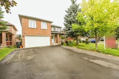 Detached in Brampton