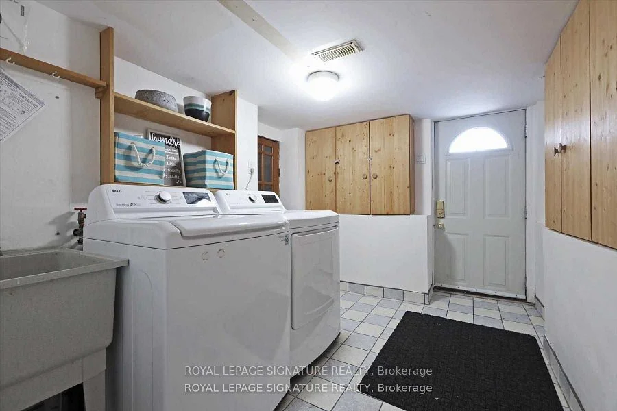 474 Delaware Avenue, Toronto W02, ON M6H 2T9