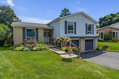 Detached in Burlington