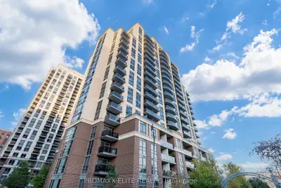 Condo Apartment in Toronto