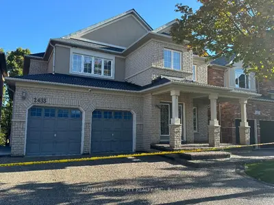Detached in Burlington