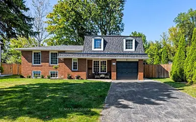 Detached in Oakville