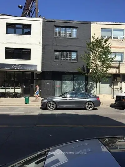 Triplex in Toronto